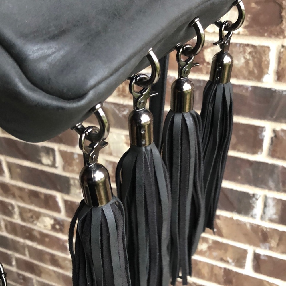 🖤Trendy Tassel Leather Bag🖤 - Picture 5 of 16